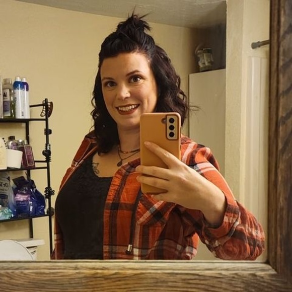 Meet your Posher, Bianca - Picture 1 of 1